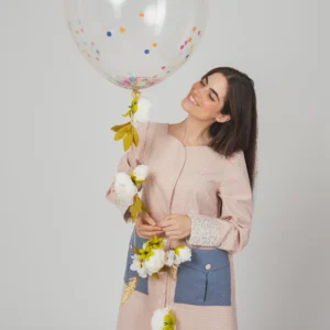 Bata maestra con mangas de color rosa de la coleccion didactilam